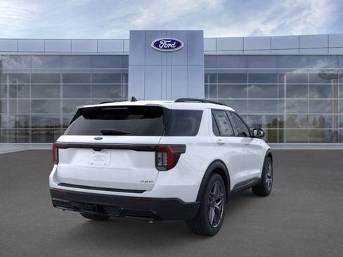 New 2026 Ford Explorer ST-Line w/ ST-Line Street Pack AWD/4WD image 9