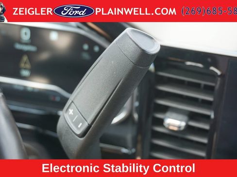 Used 2023 GMC Sierra 1500 SLE AWD/4WD image 25