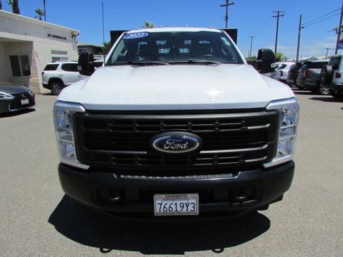 Used 2023 Ford F350 XL RWD image 3
