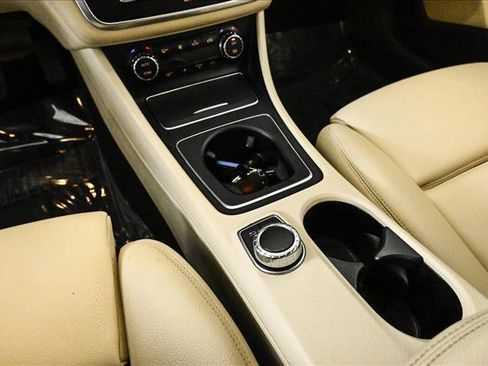 Used 2020 Mercedes-Benz GLA 250 GLA 250 image 13