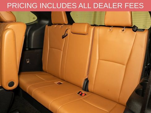 Used 2026 Toyota Highlander Platinum AWD/4WD image 11