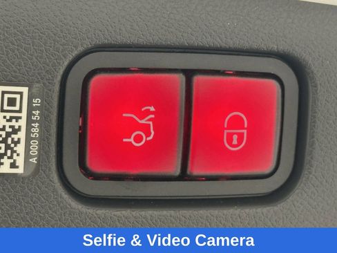 Certified 2025 Mercedes-Benz E 450 4MATIC Sedan image 22