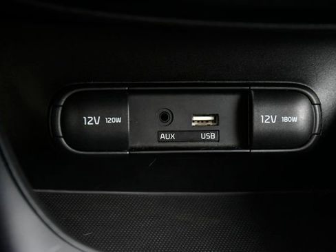 Used 2018 Kia Soul + image 20