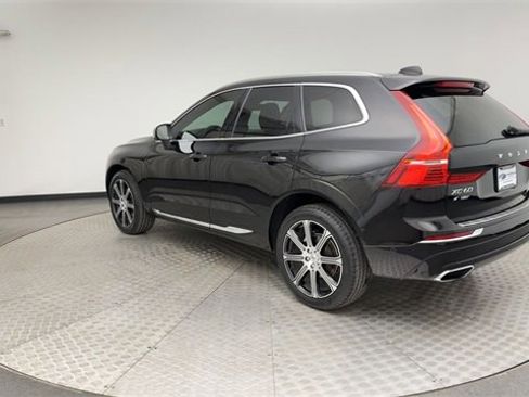 Used 2021 Volvo XC60 T5 Inscription w/ Advanced Package image 4