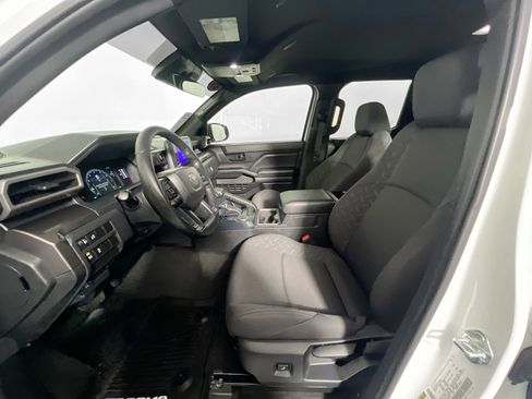 Used 2025 Toyota Tacoma SR5 image 14