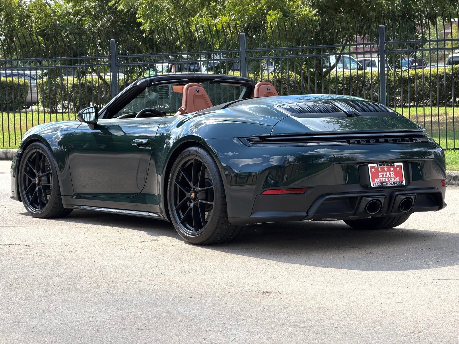 Used 2025 Porsche 911 Carrera GTS RWD image 23
