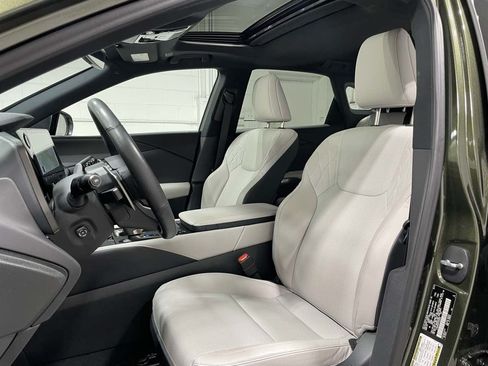 Used 2023 Lexus RX 350 Premium w/ Accessory Package AWD/4WD image 15