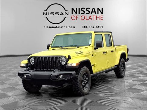 Used 2023 Jeep Gladiator Willys image 1