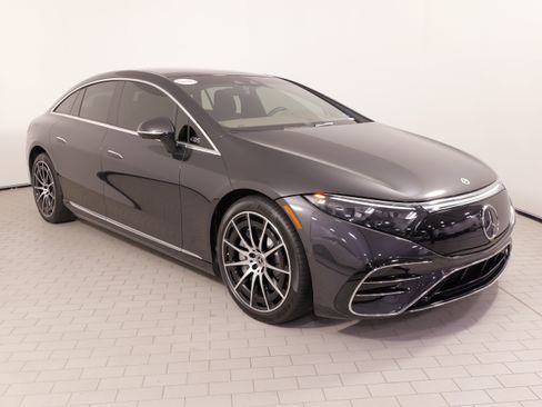 Used 2023 Mercedes-Benz EQS 580 4MATIC Sedan image 7