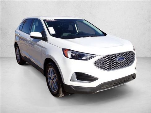 Certified 2024 Ford Edge SEL image 6