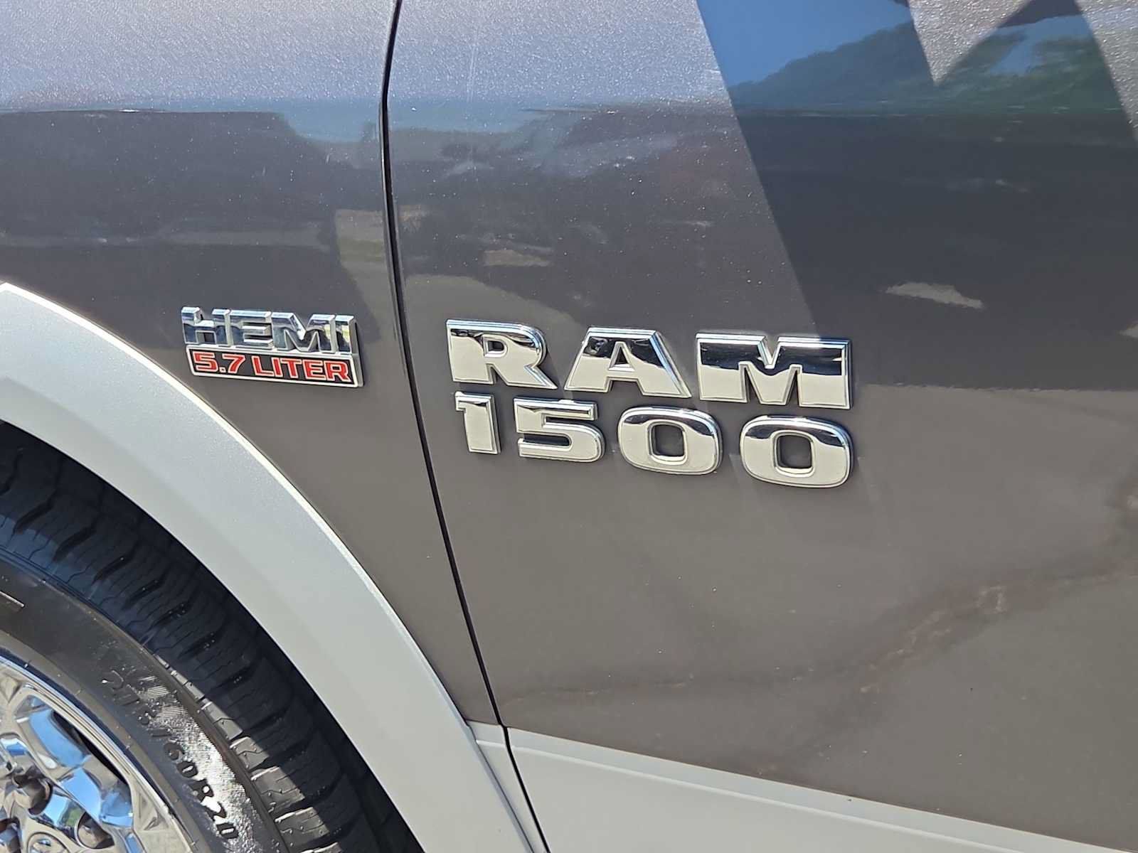 Used 2014 RAM 1500 Laramie AWD/4WD image 15