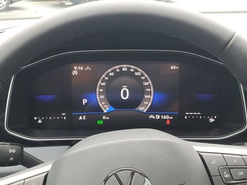 New 2025 Volkswagen Jetta SE image 18