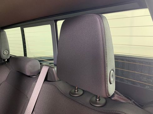 New 2026 GMC Sierra 1500 SLE image 21