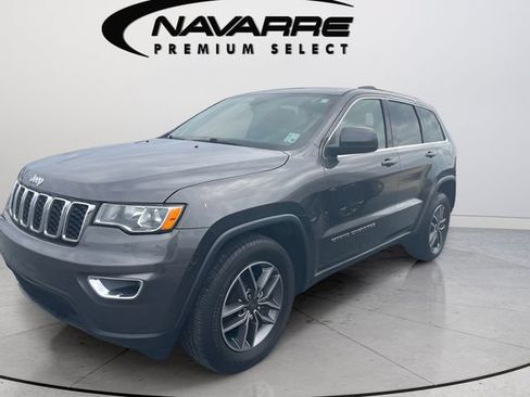 Used 2019 Jeep Grand Cherokee Laredo w/ 18" Wheel & 8.4" Radio Group RWD image 4