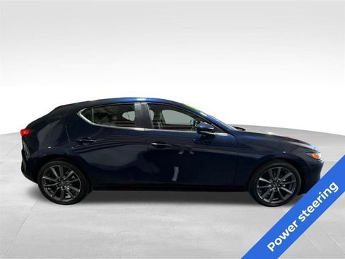 Used 2023 MAZDA MAZDA3 s FWD image 4