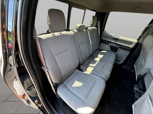 Used 2016 Ford F150 XLT w/ Equipment Group 302A Luxury AWD/4WD image 28