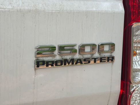 Used 2025 RAM ProMaster 2500 w/ Convenience Group FWD image 10