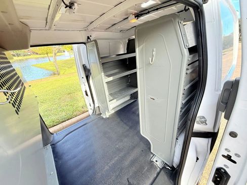 Used 2020 Nissan NV200 SV image 21