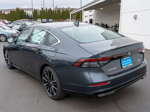 New 2026 Honda Accord Touring image 8