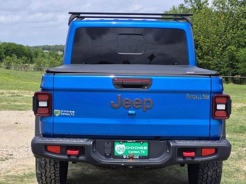 Used 2022 Jeep Gladiator Rubicon w/ LED Lighting Group AWD/4WD image 6