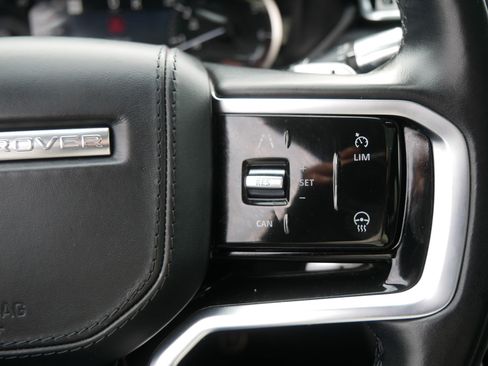 Used 2022 Land Rover Range Rover Velar R-Dynamic S image 25