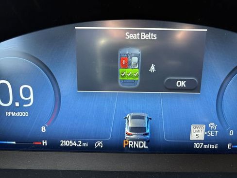 Certified 2023 Ford Escape Platinum w/ Class II Trailer Tow Package image 9