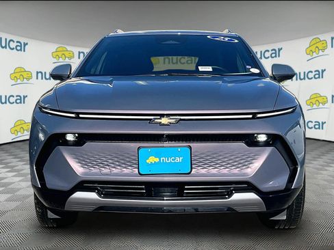 Used 2025 Chevrolet Equinox EV LT w/ Convenience Package image 2