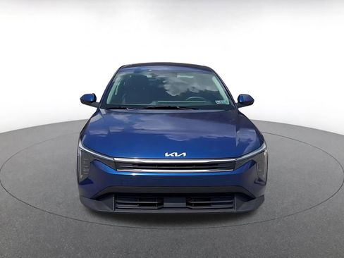 Used 2025 Kia K4 LXS FWD image 4