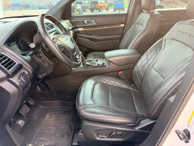 Used 2018 Ford Explorer Platinum AWD/4WD image 24