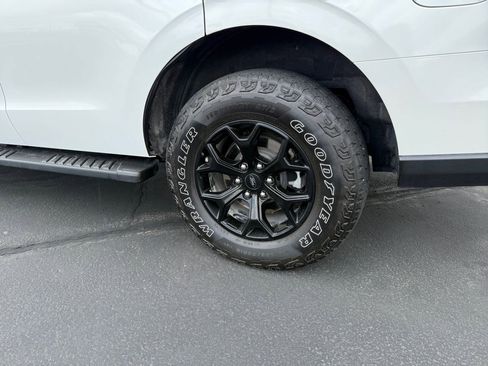 Used 2023 Ford Expedition Timberline image 10