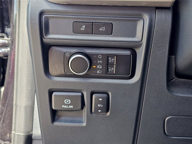 Used 2023 Ford Expedition Max XLT AWD/4WD image 36