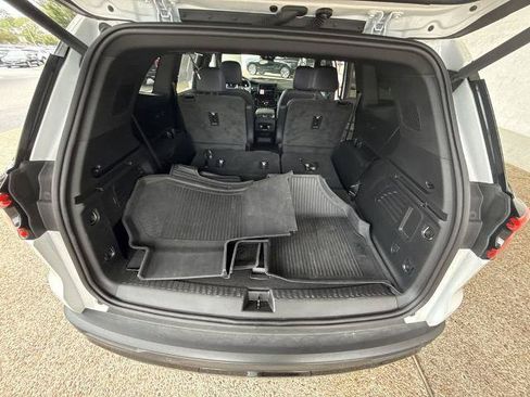 Certified 2024 GMC Acadia AT4 w/ LPO, Floor Liner Package AWD/4WD image 24