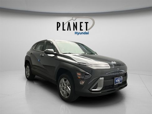 New 2026 Hyundai Kona SE image 1