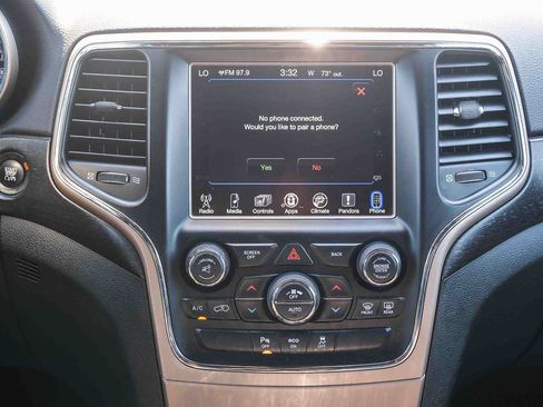 Used 2015 Jeep Grand Cherokee Altitude AWD/4WD image 14