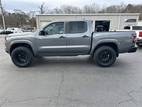 Used 2022 Nissan Frontier S w/ Technology Package image 9