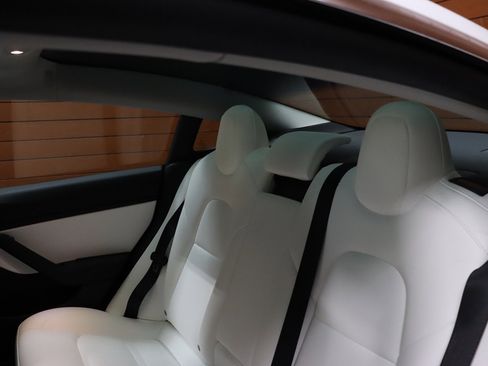 Used 2020 Tesla Model 3 Performance image 42