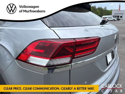 Certified 2022 Volkswagen Atlas Cross Sport SE AWD/4WD image 12
