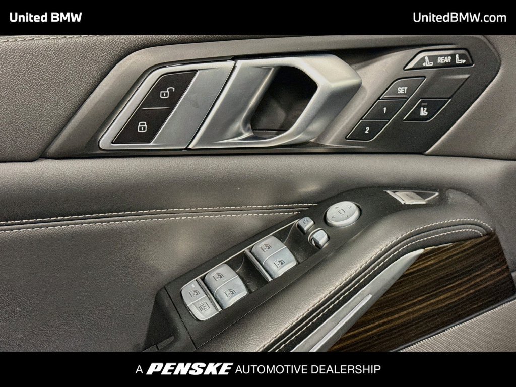 Certified 2023 BMW X7 xDrive40i AWD/4WD image 3