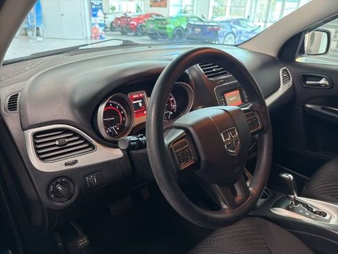 Used 2017 Dodge Journey SE FWD image 14
