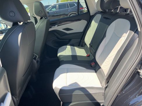 New 2026 Volkswagen Tiguan SE image 24