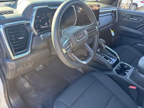 New 2026 GMC Canyon Elevation image 16