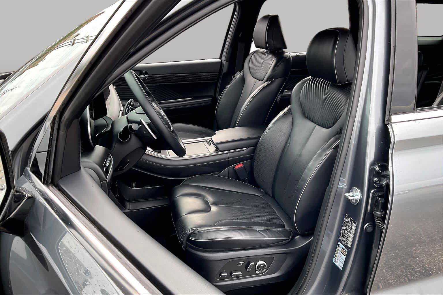 Used 2024 Hyundai Palisade Calligraphy FWD image 8