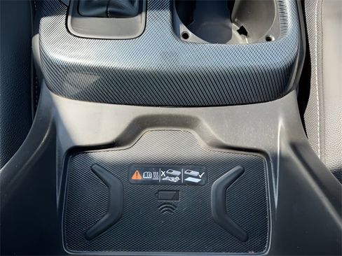 Used 2021 Chevrolet Colorado Z71 image 29