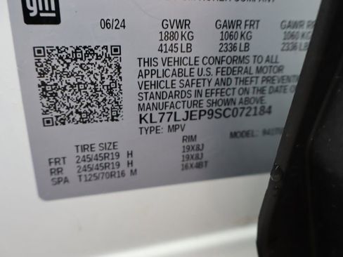 Used 2025 Chevrolet Trax RS w/ Sunroof Package image 49