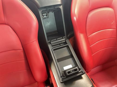 Used 2001 Honda S2000 image 13