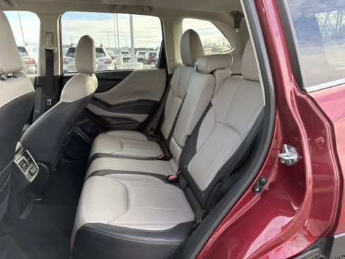 Certified 2024 Subaru Forester Limited image 33
