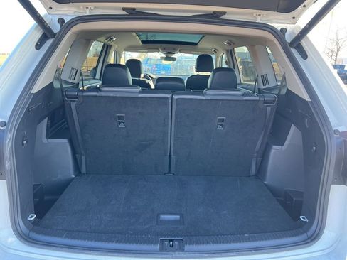 Used 2024 Volkswagen Atlas SE image 6