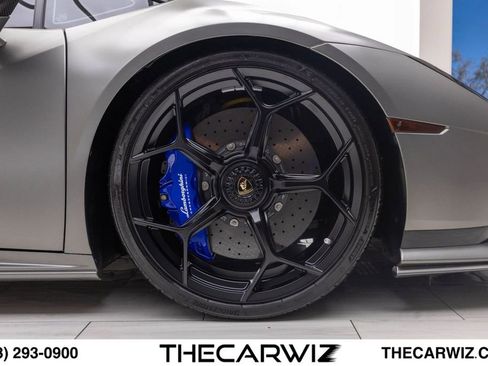 Used 2023 Lamborghini Huracan Tecnica RWD image 45