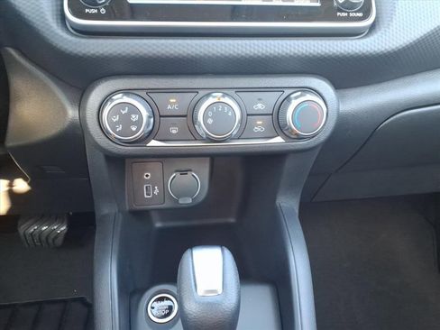 New 2025 Nissan Kicks Play S FWD image 13