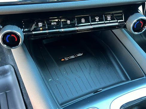 New 2026 Chevrolet Equinox EV RS image 21